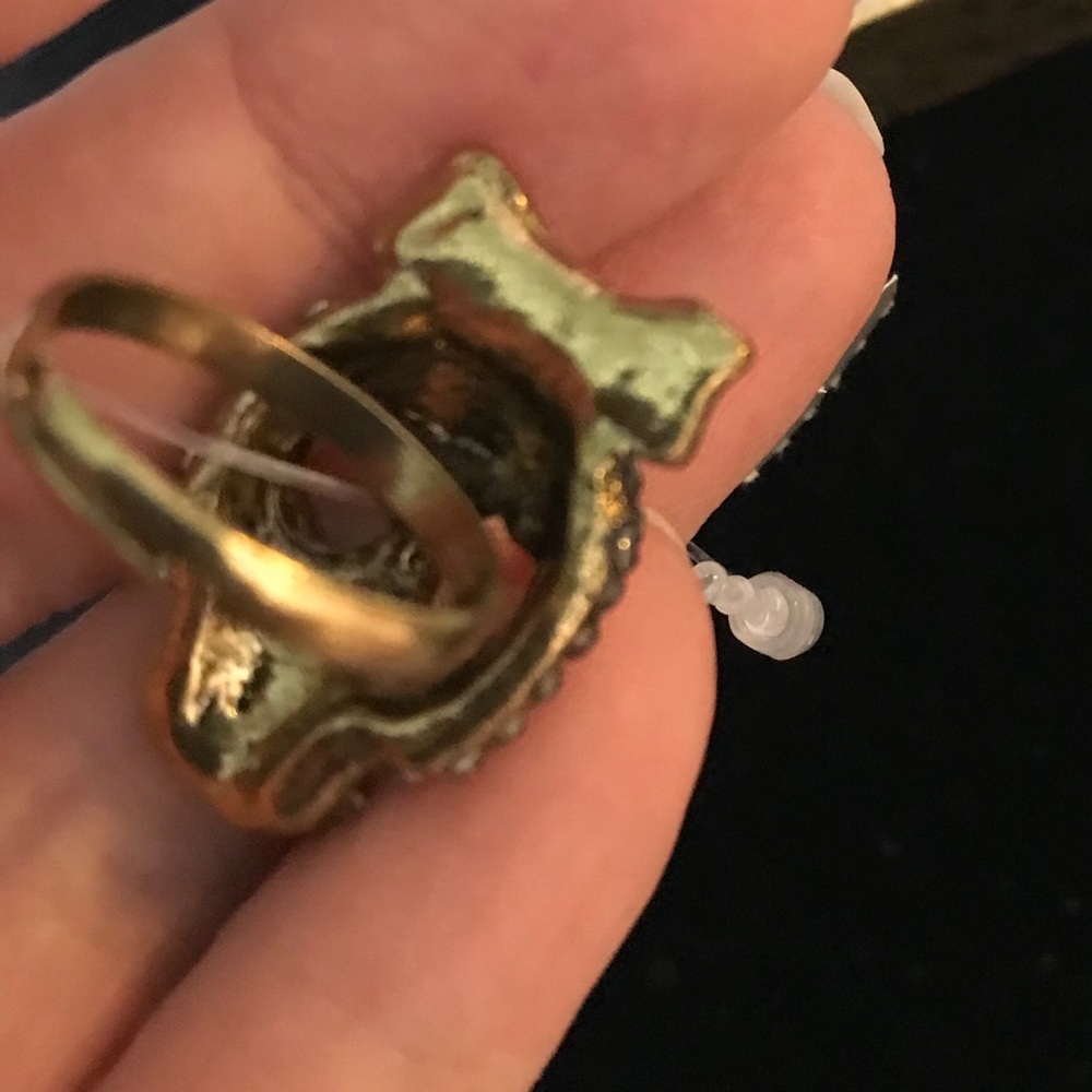 5 for $25 ❤️ Sugar Scull New Pave Rhinestone Ring - Picture 4 of 5